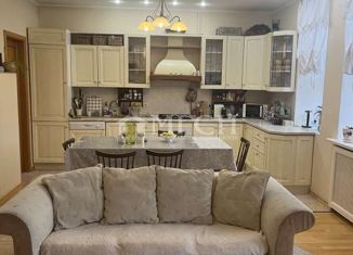 Продаю 4-ком. квартиру, 95.8 м2, Москва, Волоколамское шоссе, 3, район Сокол