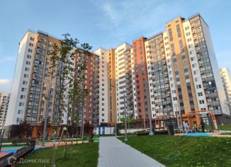 Продам трехкомнатную квартиру, 86 м2, поселение Десёновское, Кварцевая улица, 4к1