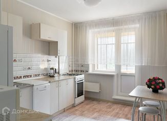 Продаю трехкомнатную квартиру, 68 м2, Татарстан, улица Юлиуса Фучика, 98