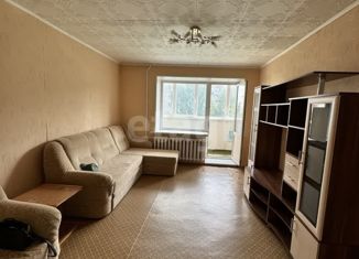 Продам 3-ком. квартиру, 60 м2, Республика Башкортостан, улица Цюрупы, 3