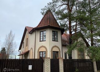 Продам дом, 250 м2, городской посёлок Рощино, Северная улица, 4