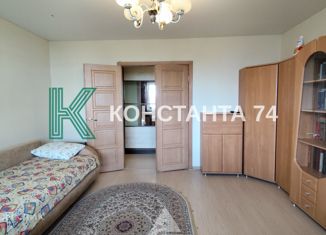 Сдается в аренду 2-ком. квартира, 53 м2, Челябинск, улица Братьев Кашириных, 95, Калининский район