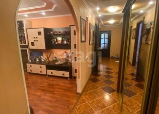 Продажа 4-комнатной квартиры, 73.9 м2, Северск, Коммунистический проспект, 121