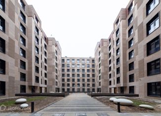 Продается 2-ком. квартира, 71.83 м2, Санкт-Петербург, метро Крестовский остров, Петровский проспект, 9