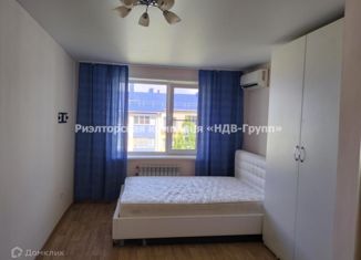 Сдам 1-ком. квартиру, 35 м2, Хабаровский край, улица Малиновского, 38Г