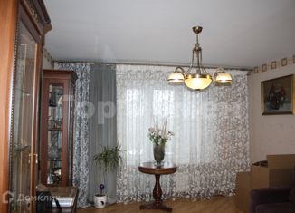 Продам 3-ком. квартиру, 63 м2, Москва, Молдавская улица, 8, Молдавская улица