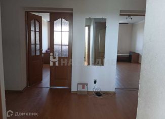 Продается 3-комнатная квартира, 73 м2, Каменск-Шахтинский, улица Халтурина, 4Б