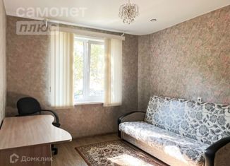 Двухкомнатная квартира на продажу, 54.5 м2, Кировская область, улица Макаренко, 2