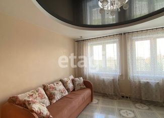 Продам 2-ком. квартиру, 71 м2, Липецк, улица Катукова, 23, Октябрьский район