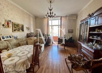 Продам четырехкомнатную квартиру, 84.4 м2, Москва, улица Остоженка, 1/9, улица Остоженка