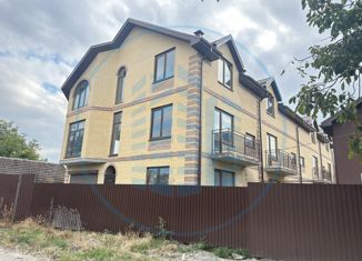Таунхаус на продажу, 184.3 м2, Ессентуки, Кольцевая улица