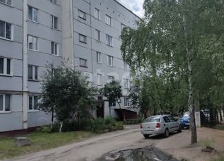 Продам 4-комнатную квартиру, 72.2 м2, Брянск, улица Дзержинского, 44