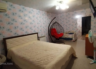 Продается 3-комнатная квартира, 70.3 м2, посёлок городского типа Саракташ, улица Суворова, 4кв1