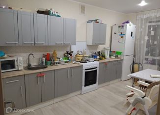 Продажа 3-ком. квартиры, 65 м2, деревня Царёво, улица Петра Гаврилова, 30
