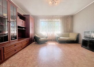 Продам 2-ком. квартиру, 53 м2, Абакан, улица Лермонтова, 11