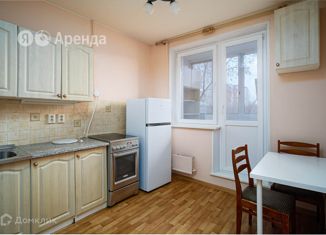 Сдаю 3-ком. квартиру, 81 м2, Москва, Перовская улица, 35, район Перово