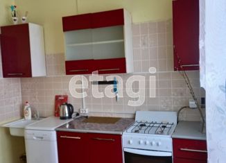 Продается 2-комнатная квартира, 57.9 м2, поселок городского типа Уренгой, улица Геологов, 38