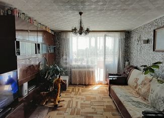 Четырехкомнатная квартира на продажу, 75.5 м2, Нижняя Салда, улица Строителей, 34