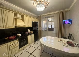 Продам двухкомнатную квартиру, 67 м2, Ингушетия, улица Саида Чахкиева, 45