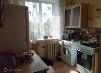 Продается 2-комнатная квартира, 47.4 м2, Сосновоборск, улица Энтузиастов, 11