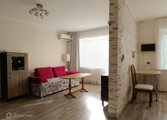 Продаю 3-ком. квартиру, 56.8 м2, Новосибирск, улица Богдана Хмельницкого, 14, улица Богдана Хмельницкого