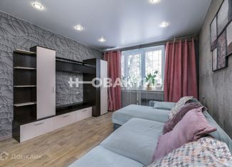 Продам 1-ком. квартиру, 29 м2, Новосибирск, Курганская улица, 32, Курганская улица