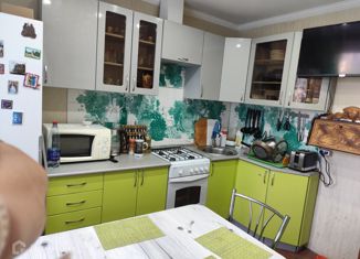 Продается 3-ком. квартира, 60 м2, Курск, улица Мыльникова, 13