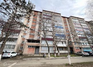 Продажа трехкомнатной квартиры, 60.9 м2, Армавир, улица Ефремова, 9