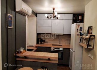 Сдам трехкомнатную квартиру, 55 м2, Новосибирск, улица Плахотного, 9, улица Плахотного