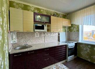 Продаю 2-ком. квартиру, 47.9 м2, Октябрьский, проспект Ленина, 81