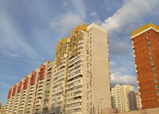 Продается двухкомнатная квартира, 65 м2, Москва, метро Раменки, Мичуринский проспект, 9