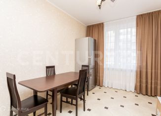 Продам 2-ком. квартиру, 70 м2, Санкт-Петербург, улица Адмирала Коновалова, 2-4, улица Адмирала Коновалова