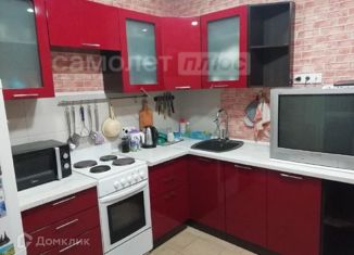 Сдам в аренду 1-комнатную квартиру, 41 м2, Москва, улица Чёрное Озеро, 4, улица Чёрное Озеро