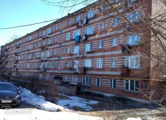 Продаю 1-комнатную квартиру, 30 м2, Алексин, улица Строителей, 4