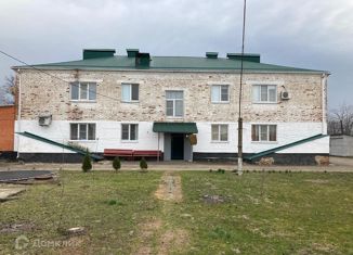 Продам 3-комнатную квартиру, 56.6 м2, Адыгея, улица Чехова, 11