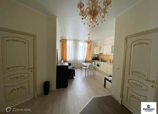 Сдам в аренду 1-комнатную квартиру, 50 м2, Казань, улица Бехтерева, 9А