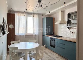 Продается 3-комнатная квартира, 91 м2, Калининград, улица Ульяны Громовой, 121