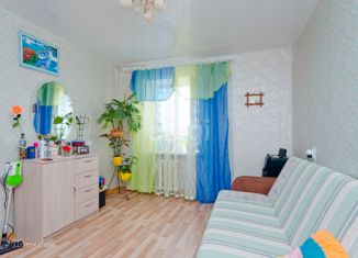 Продажа 2-ком. квартиры, 33.9 м2, Череповец, Комсомольская улица, 16