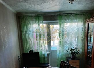 Продаю 3-комнатную квартиру, 61 м2, Артём, Уральская улица, 3
