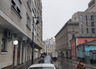 Продам 1-ком. квартиру, 14.7 м2, Москва, Малый Николопесковский переулок, 6, район Арбат