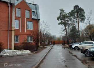 Продаю 2-комнатную квартиру, 95 м2, Санкт-Петербург, Новосельковская улица, 23, Новосельковская улица