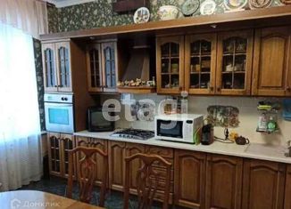 Продам 5-ком. квартиру, 200 м2, Казань, улица Заря, 7А, Советский район