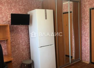 Продаю комнату, 50 м2, Казань, улица Амирхана Еники, 3, Вахитовский район