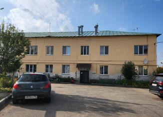 Продаю двухкомнатную квартиру, 42 м2, село Иглино, улица Ленина, 36