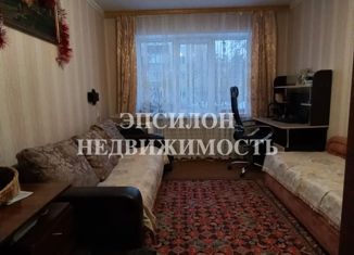 Продажа 2-комнатной квартиры, 43.8 м2, Курск, улица Гагарина, 22Б