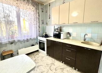 Продается 5-ком. квартира, 83 м2, Волгодонск, улица Маршала Кошевого, 36