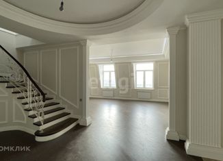 Продажа 5-ком. квартиры, 230 м2, Каспийск, улица Ленина, 35