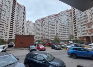 Продается комната, 87 м2, Санкт-Петербург, улица Латышских Стрелков, 15к1