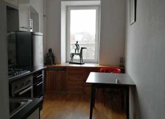 Продам 3-комнатную квартиру, 63.8 м2, Санкт-Петербург, 15-я линия Васильевского острова, 62, метро Василеостровская