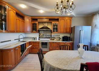 Сдам в аренду 5-ком. квартиру, 180 м2, Республика Башкортостан, Революционная улица, 111/2